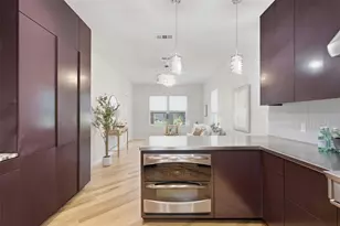 206 E 43rd St, Austin, TX 78751 - Photo 12