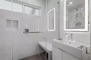 206 E 43rd St, Austin, TX 78751 - Photo 22