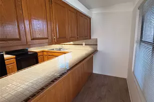 9201 Simmons Rd, Austin, TX 78759 - Photo 8