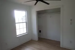 157 Tahitian Dr, Bastrop, TX 78602 - Photo 8