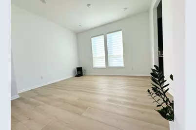 2300 Sondrio Bend, Leander, TX 78641 - Photo 4