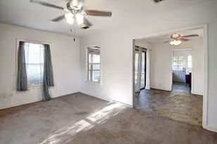 304 Cedar St, Bastrop, TX 78602 - Photo 10