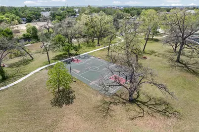 5500 Stuart Circle, Austin, TX 78721 - Photo 34