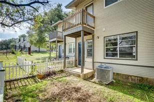 1824 River Crossing Cir, Austin, TX 78741 - Photo 20
