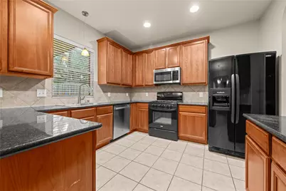 5105 Hibiscus Valley Drive, Austin, TX 78739 - Photo 10