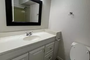1037 E 44th St, Austin, TX 78751 - Photo 6