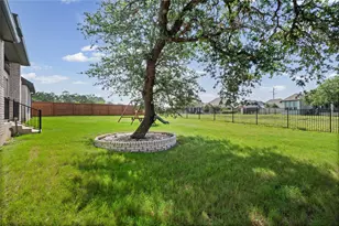 1336 Academy Oaks Dr, San Marcos, TX 78666 - Photo 36
