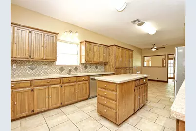 328 Fawnridge Street, Georgetown, TX 78628 - Photo 10