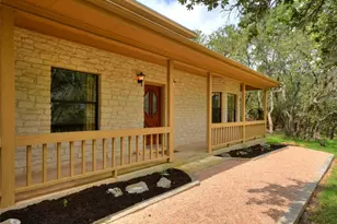 328 Fawnridge St, Georgetown, TX 78628 - Photo 4