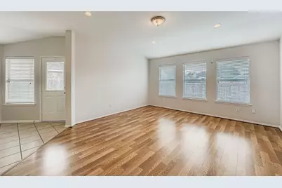 302 Floating Leaf Drive, Hutto, TX 78634 - Photo 8