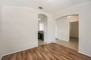 302 Floating Leaf Dr, Hutto, TX 78634 - Photo 10