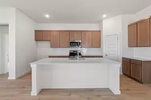 1000 Universal Dr, Hutto, TX 78634 - Photo 8