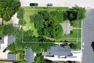 1104 Brass St, Austin, TX 78702 - Photo 2