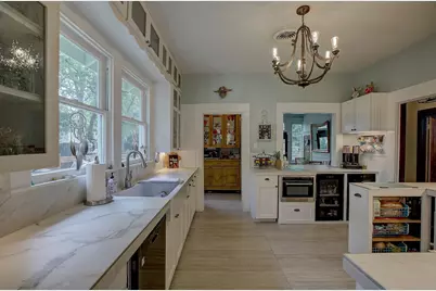 1903 S Austin Avenue, Georgetown, TX 78626 - Photo 8