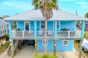 1035 Sea Secret St, Port Aransas, TX 78373 - Photo 2