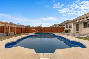 111 Crooked Trail, Bastrop, TX 78602 - Photo 32