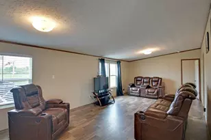 690 Casen St, Dale, TX 78616 - Photo 4