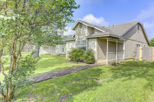 8202 West Gate Blvd, Austin, TX 78745 - Photo 2