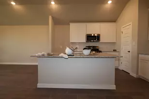10209 Majestic Hawk Wy, Buda, TX 78610 - Photo 2
