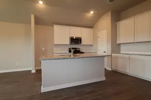 10209 Majestic Hawk Wy, Buda, TX 78610 - Photo 2