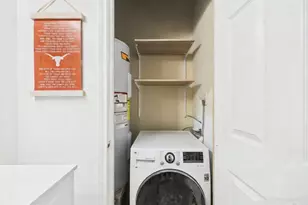 2529 Rio Grande St, Austin, TX 78705 - Photo 14