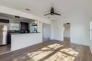 1013 E 3rd St, Austin, TX 78702 - Photo 4