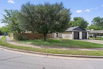 12811 Copper Cliff Avenue #B, Austin, TX 78727 - Photo 4