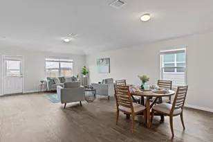 117 Stellamar Dr, Hutto, TX 78634 - Photo 8