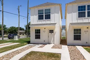 230 Debus Dr, Taylor, TX 76574 - Photo 2