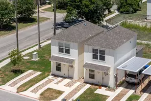 230 Debus Dr, Taylor, TX 76574 - Photo 4
