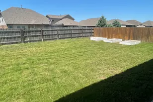 117 Skylark Ln, Hutto, TX 78634 - Photo 12