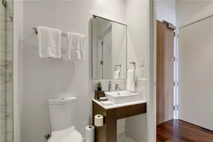 210 Lavaca St, Austin, TX 78701 - Photo 20