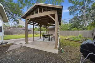 1317 Corona Dr, Austin, TX 78723 - Photo 32
