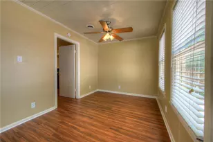 205 W 55th St, Austin, TX 78751 - Photo 10