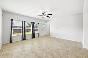 10240 Crescendo Ln, Austin, TX 78747 - Photo 8