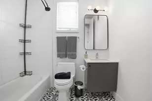2709 5th Street E, Austin, TX 78702 - Photo 10
