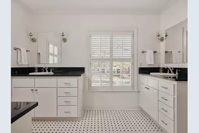 2412 Jarratt Avenue, Austin, TX 78703 - Photo 18