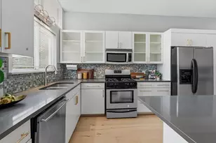 1103 Norwalk Ln, Austin, TX 78703 - Photo 10