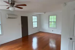 1402 W 40th St, Austin, TX 78756 - Photo 2