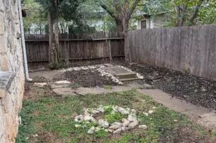 1402 W 40th St, Austin, TX 78756 - Photo 10