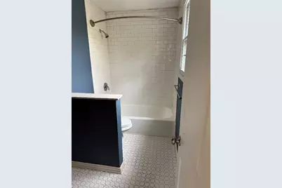 1402 W 40th Street, Austin, TX 78756 - Photo 8