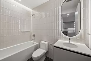 610 Davis St, Austin, TX 78701 - Photo 14