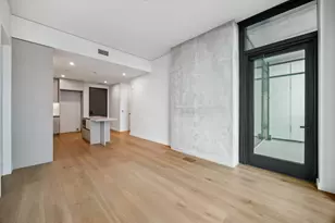 610 Davis St, Austin, TX 78701 - Photo 8