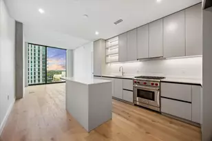 610 Davis St, Austin, TX 78701 - Photo 1