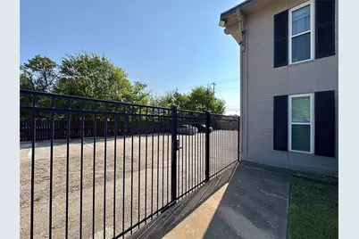 7945 Gault Street #205, Austin, TX 78757 - Photo 18