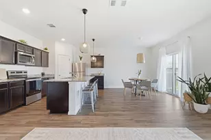 348 Bell Rings Dr, Jarrell, TX 76537 - Photo 6