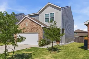 348 Bell Rings Dr, Jarrell, TX 76537 - Photo 2