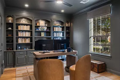 11700 Eagles Glen Drive, Austin, TX 78732 - Photo 20