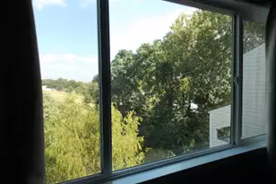 1818 S Lakeshore Blvd, Austin, TX 78741 - Photo 22