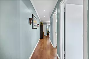 1818 S Lakeshore Blvd, Austin, TX 78741 - Photo 2